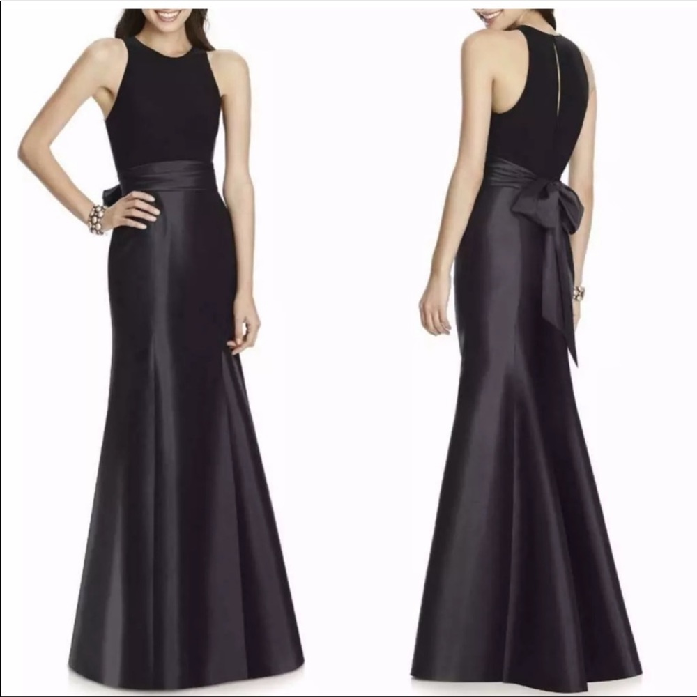Alfred Sung Mikado Jersey
Bodice Trumpet Gown
BLACK. Size 4
Price: $229.00